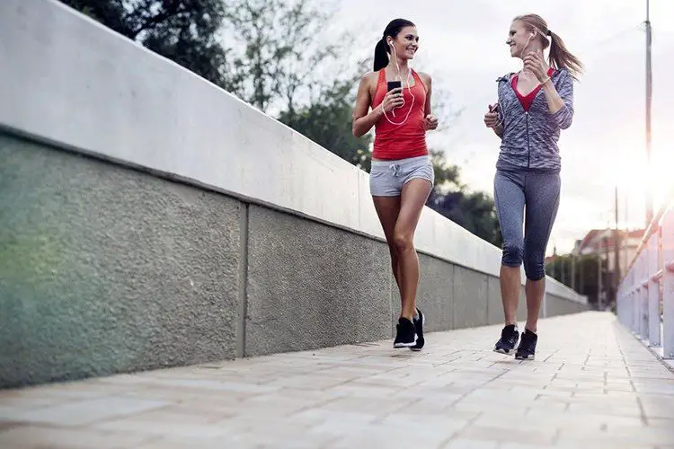 woman joging
