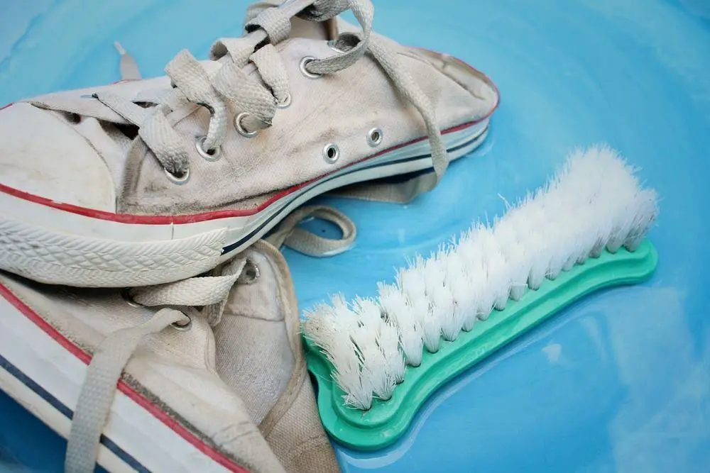 How To Clean Your Running Shoes The Proper Way - GoAheadRunner